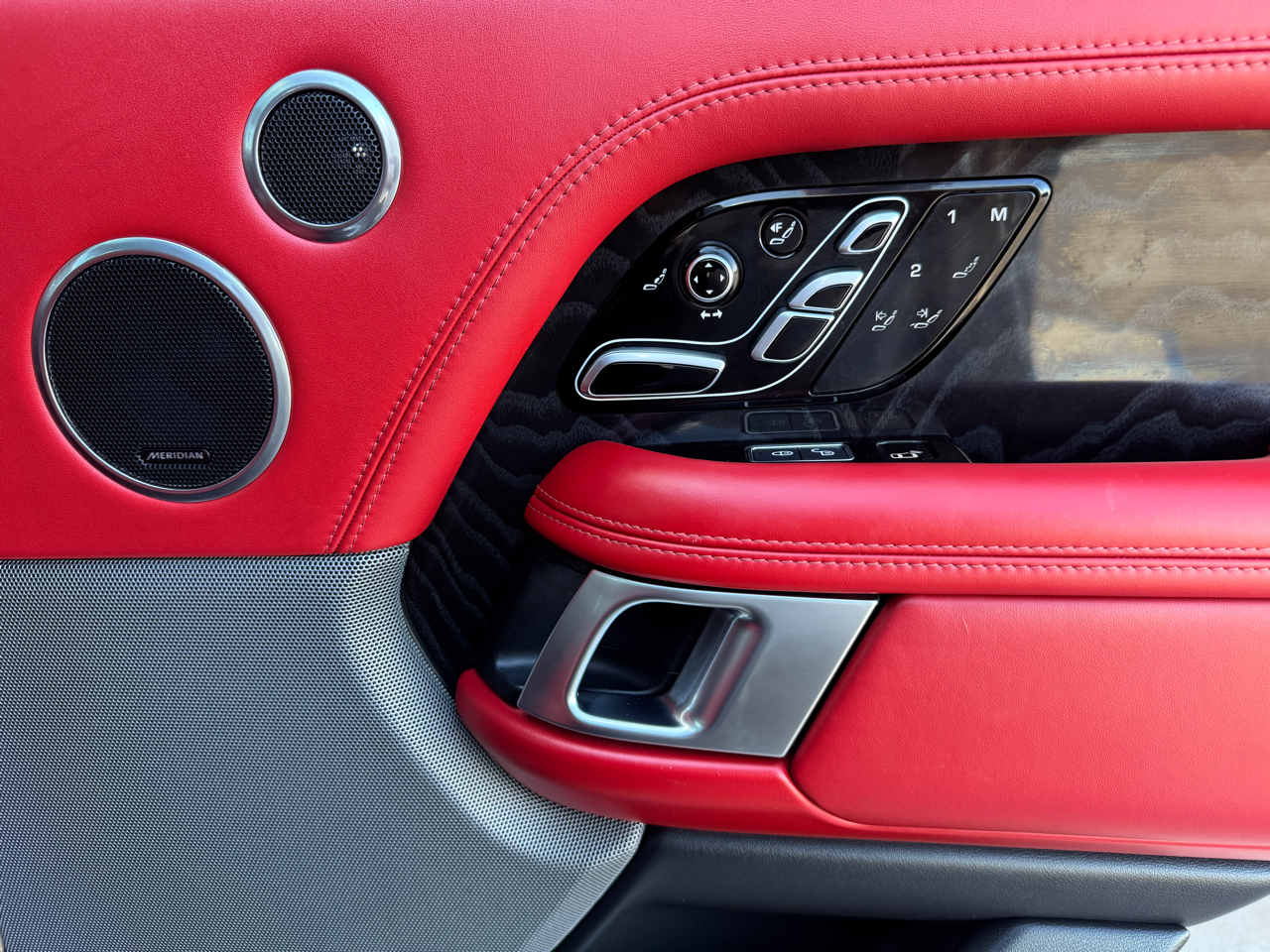 Land Rover Range Rover  2018 Land Rover Range Rover  2018