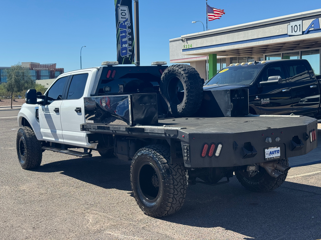 2017 Ford F-550 photo 3