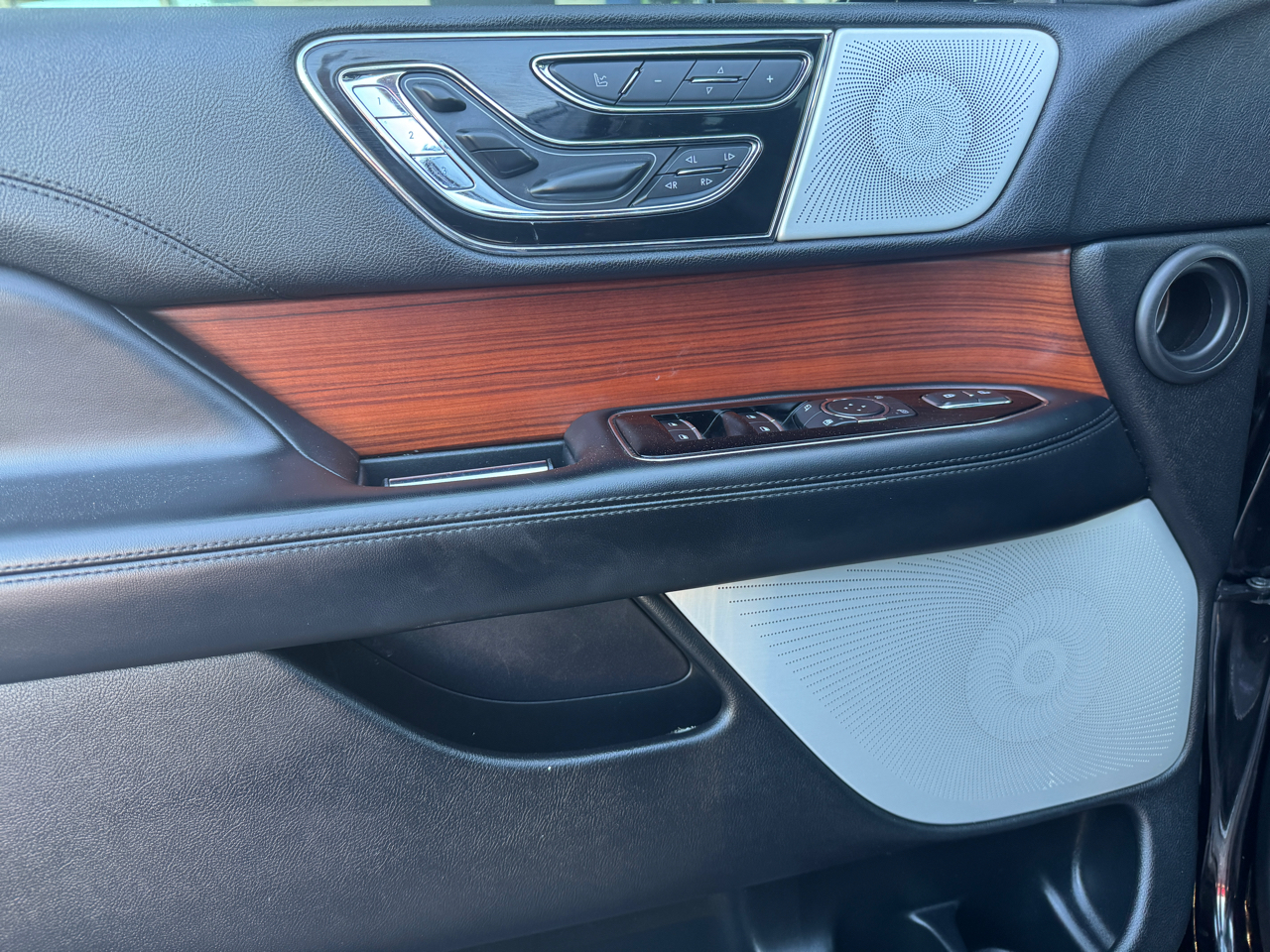 Lincoln Navigator  2020 Lincoln Navigator  2020