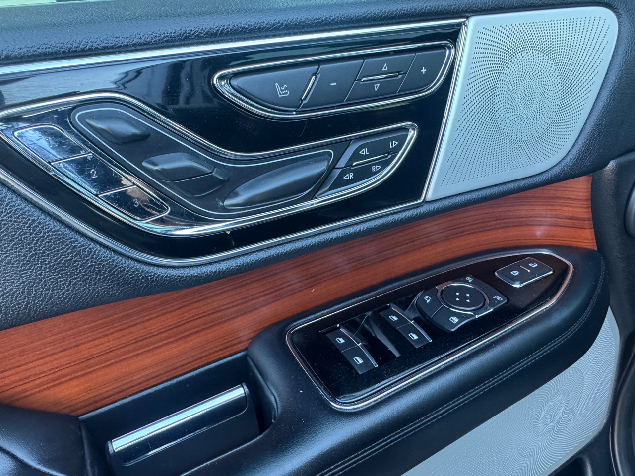 Lincoln Navigator  2020 Lincoln Navigator  2020