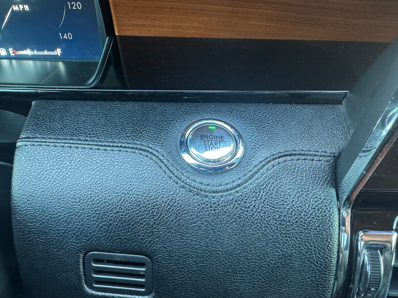 Lincoln Navigator  2020 Lincoln Navigator  2020