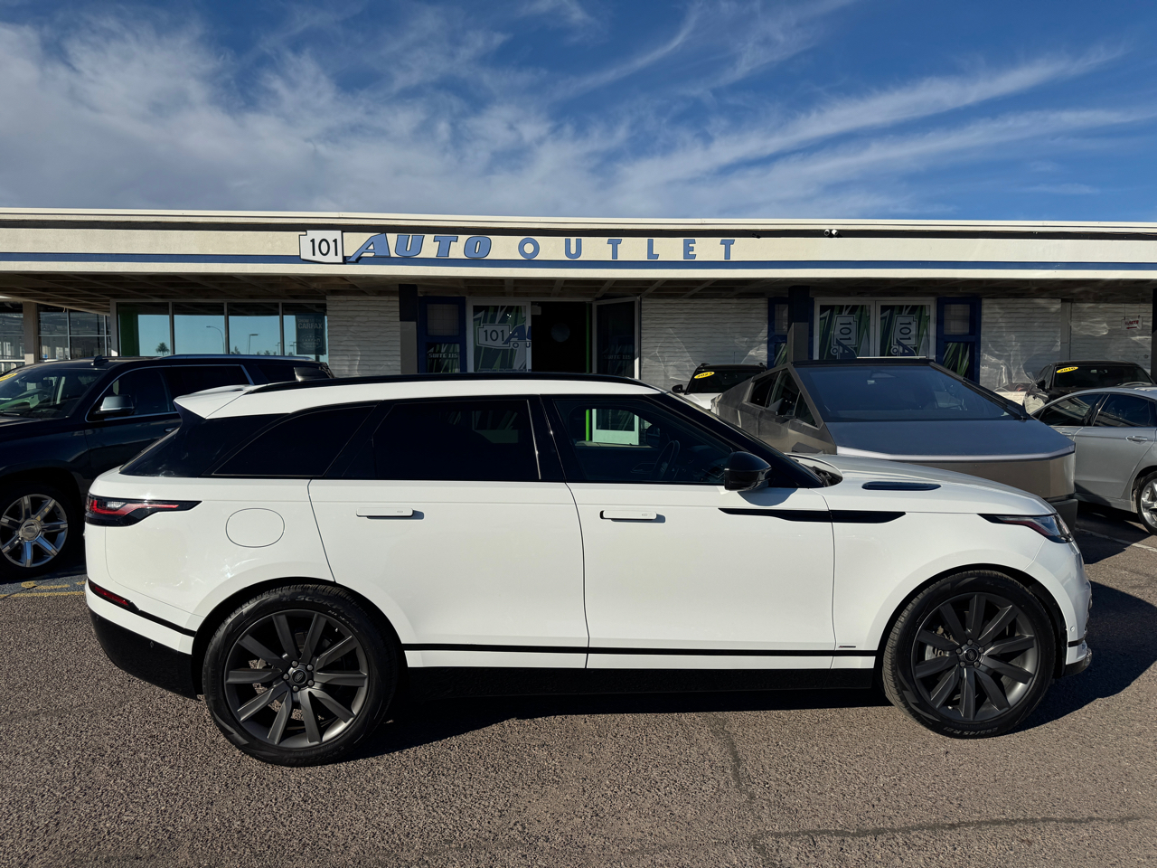Land Rover Range Rover Velar  2018