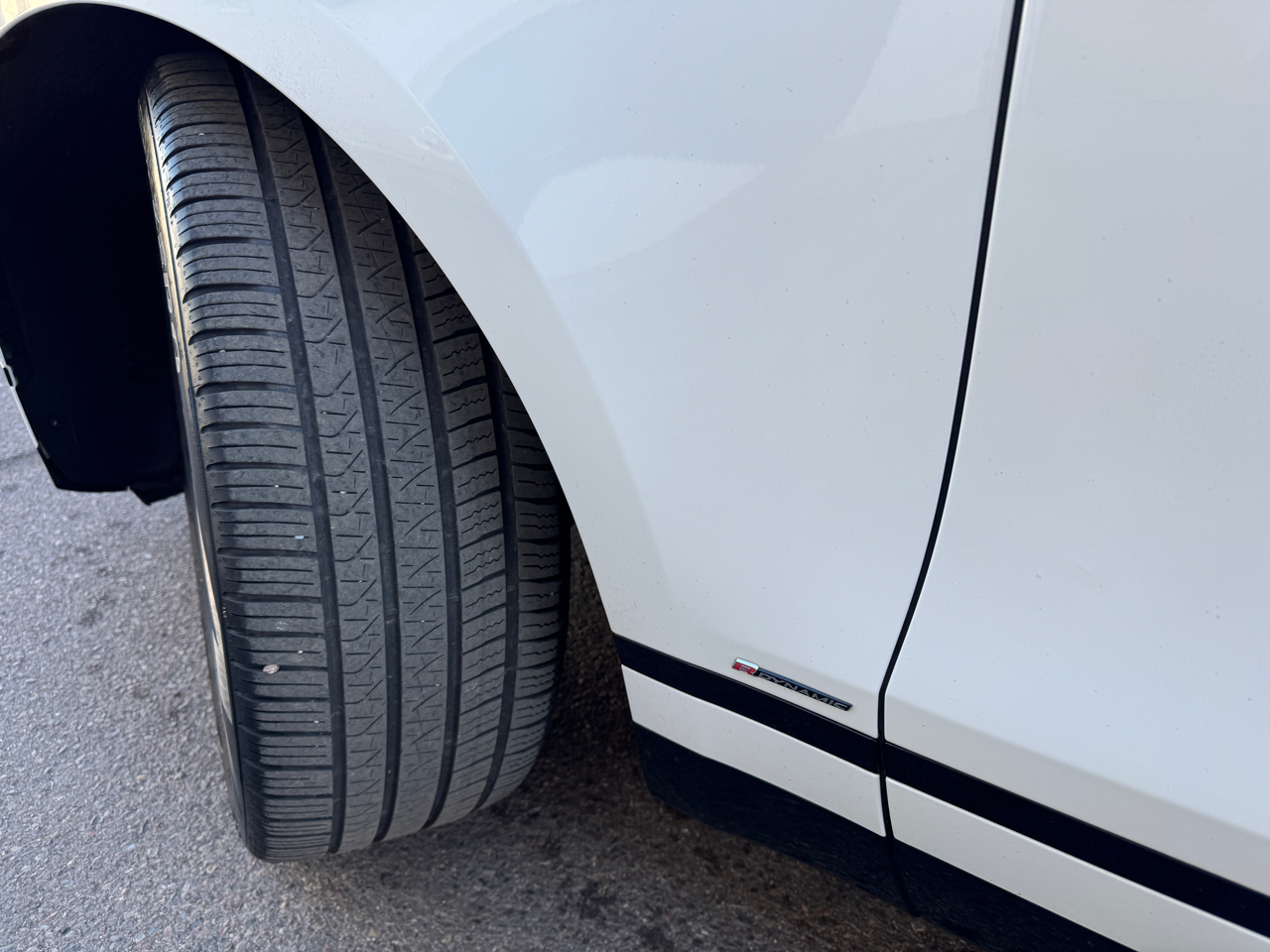 Land Rover Range Rover Velar  2018