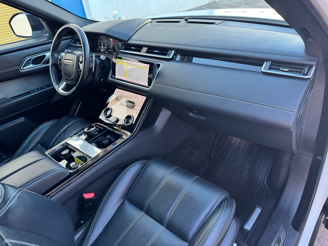 Land Rover Range Rover Velar  2018