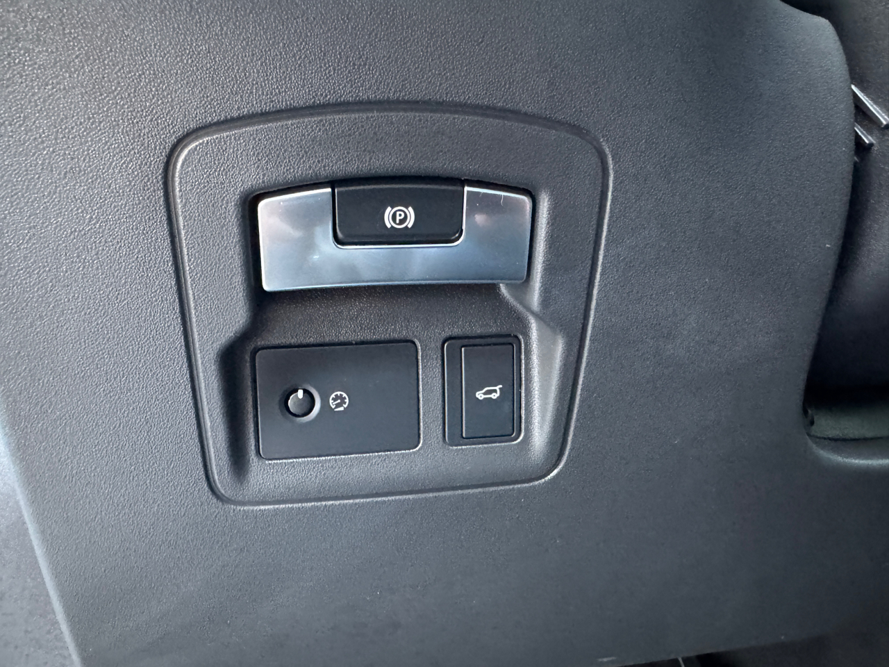 Land Rover Range Rover Velar  2018