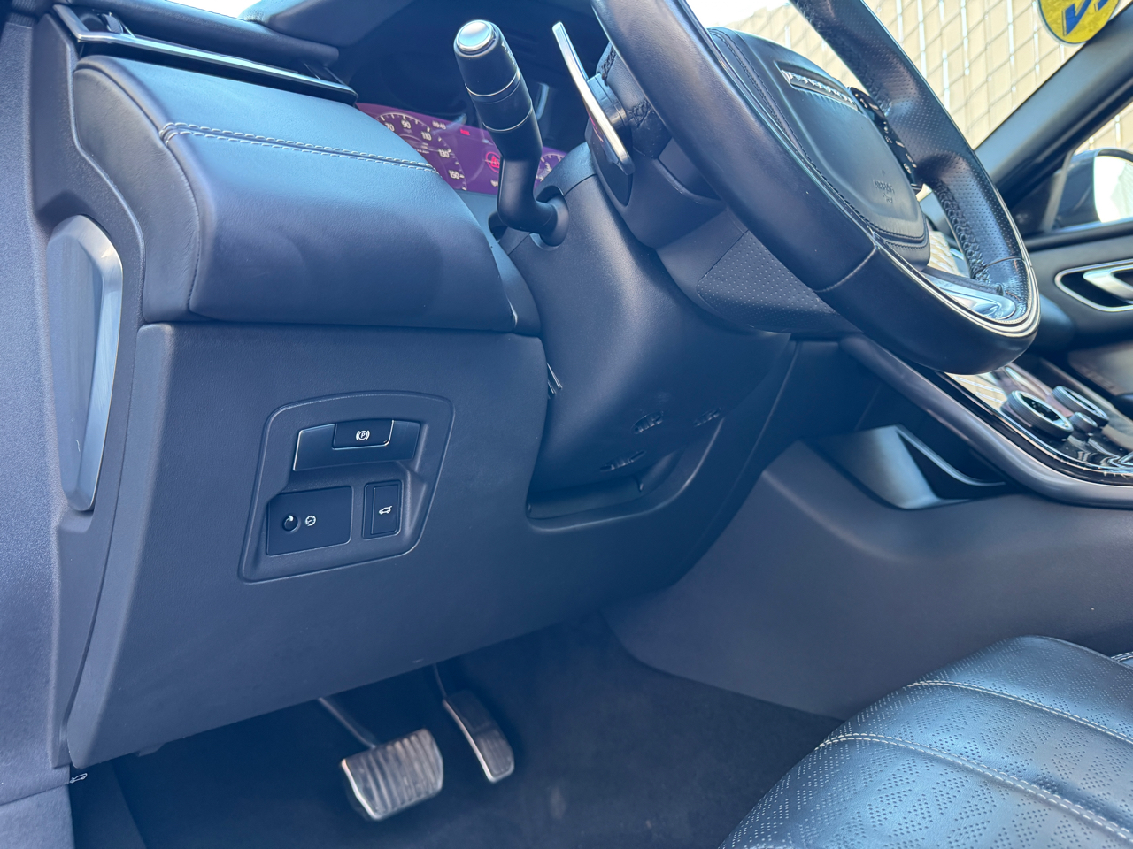 Land Rover Range Rover Velar  2018