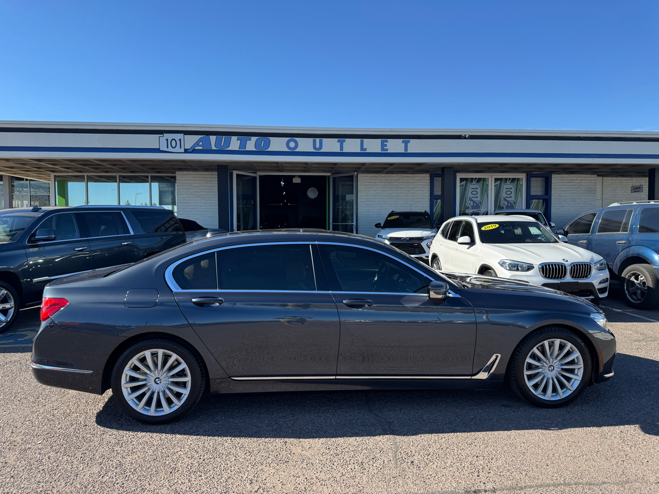 BMW 7-Series 740i 2018