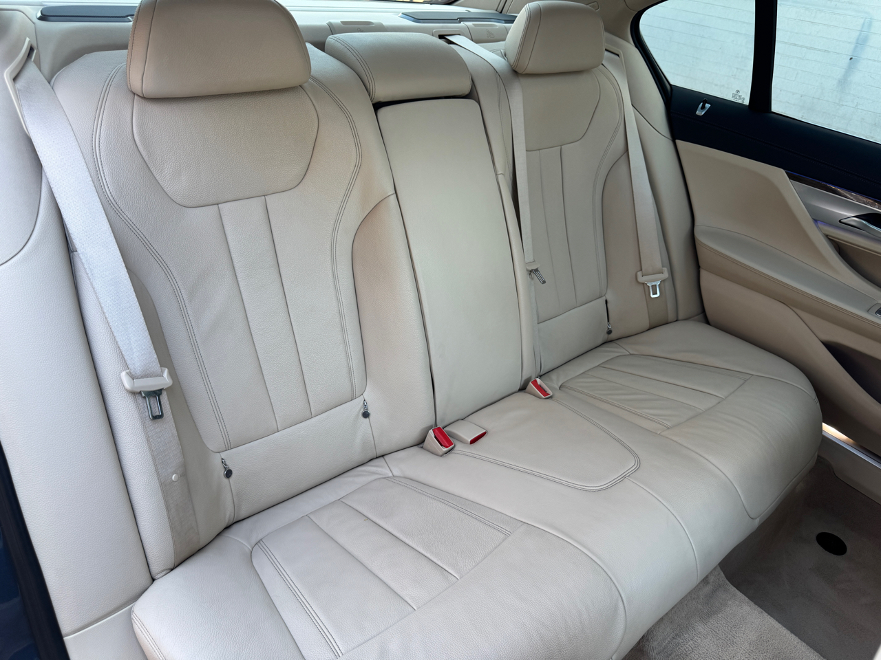 BMW 7-Series 740i 2018