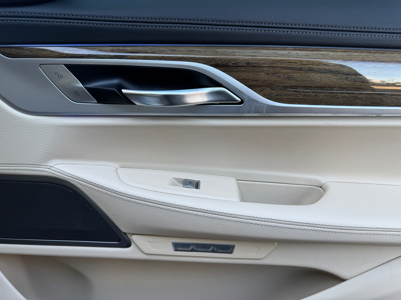 BMW 7-Series 740i 2018