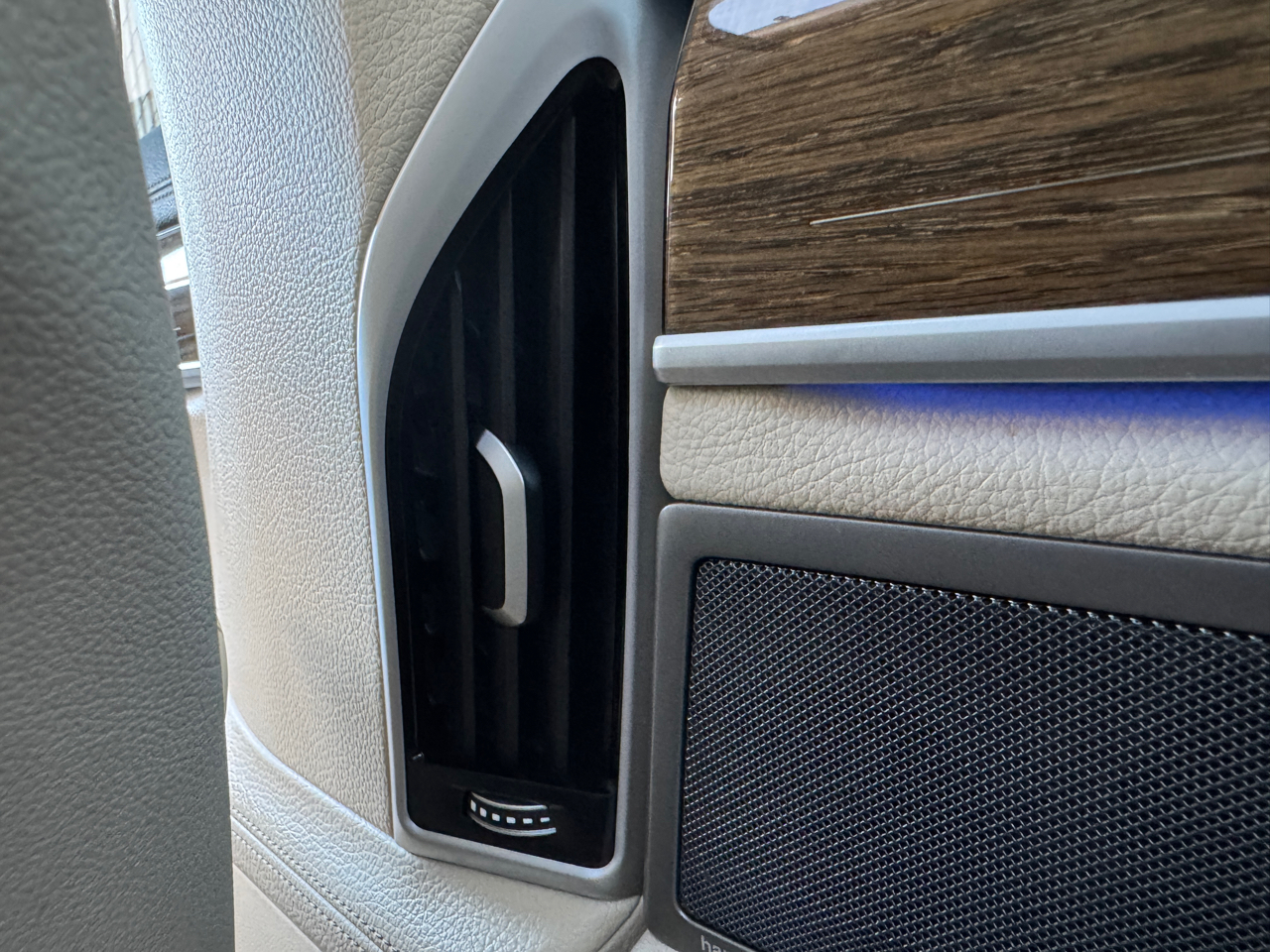 BMW 7-Series 740i 2018