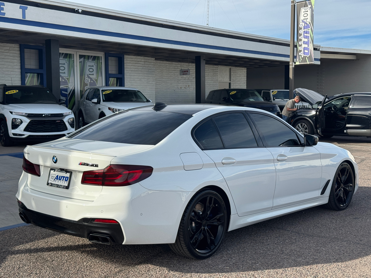 BMW 5-Series M550i xDrive 2020