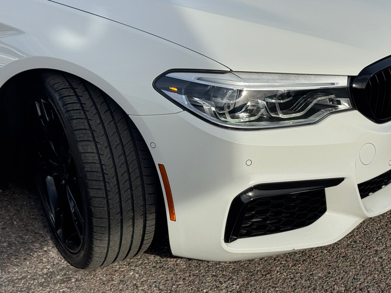 BMW 5-Series M550i xDrive 2020