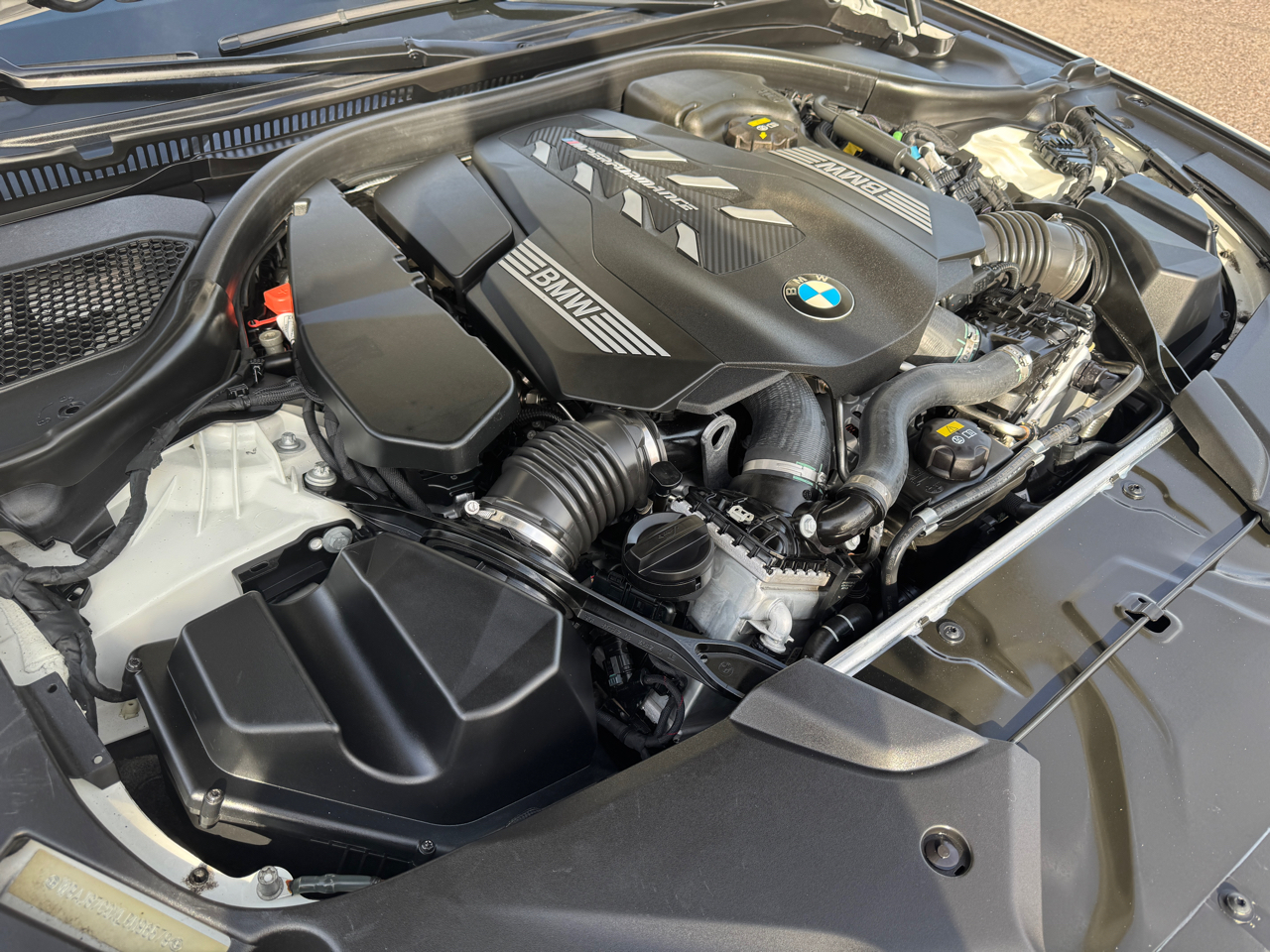 BMW 5-Series M550i xDrive 2020