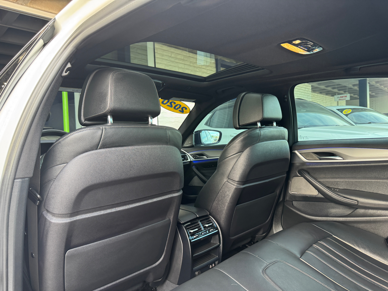 BMW 5-Series M550i xDrive 2020