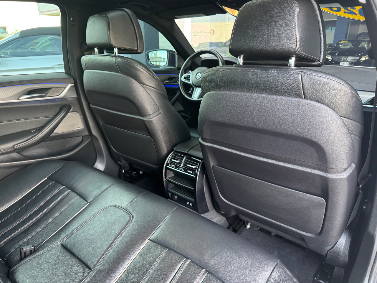 BMW 5-Series M550i xDrive 2020