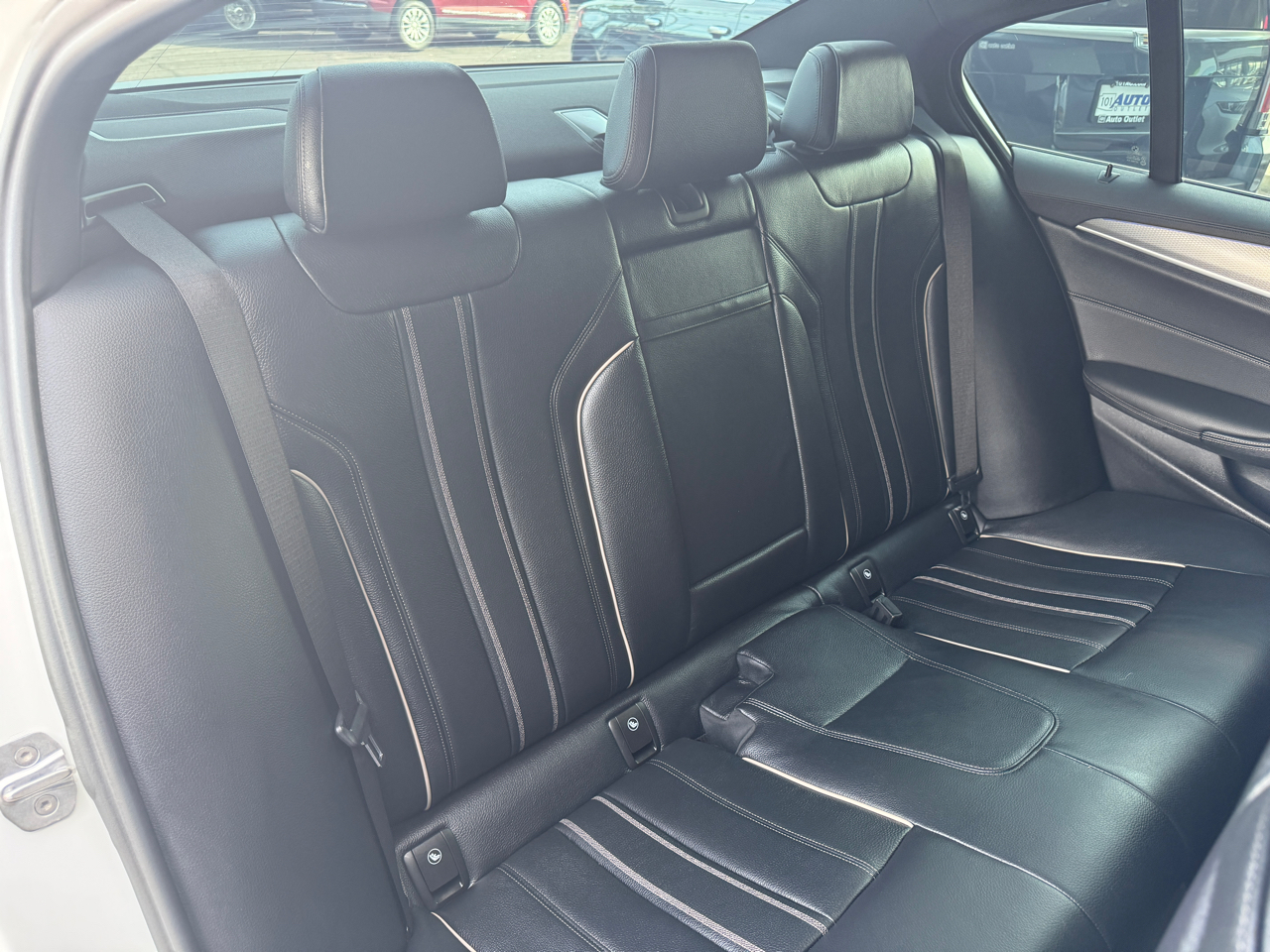 BMW 5-Series M550i xDrive 2020