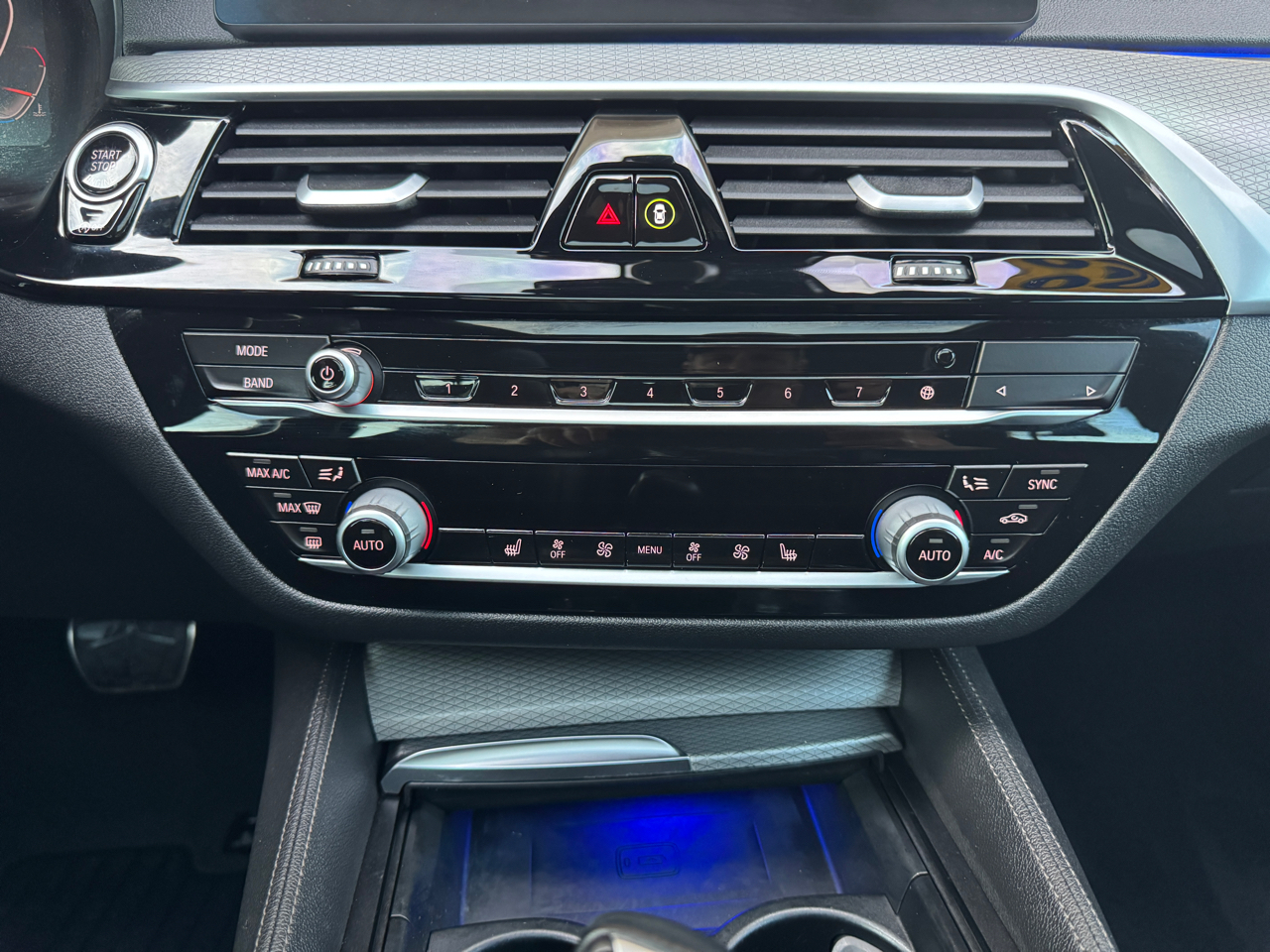 BMW 5-Series M550i xDrive 2020