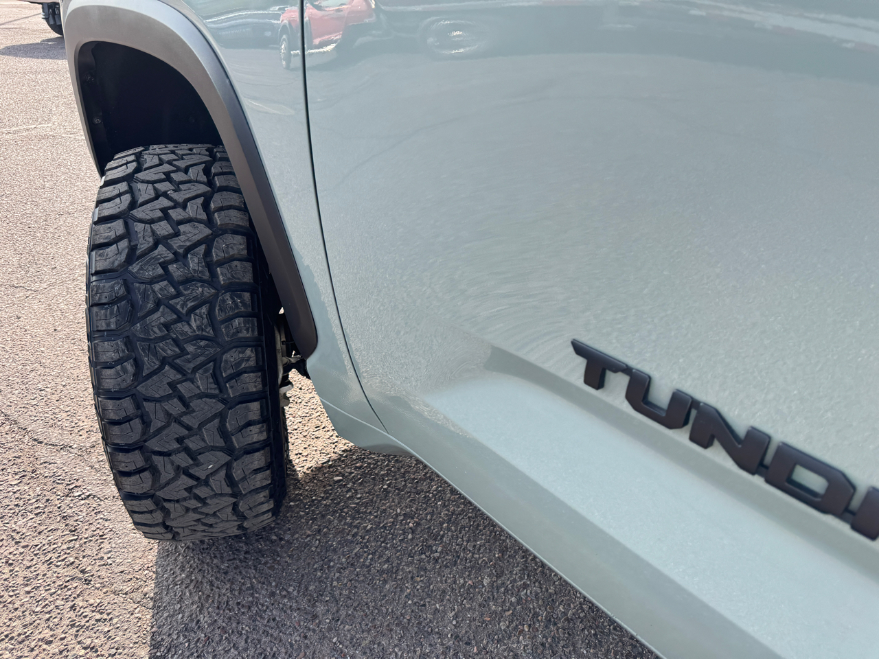 Toyota Tundra SR5 V8 4WD 2024