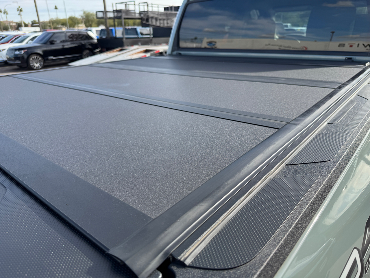 Toyota Tundra SR5 V8 4WD 2024