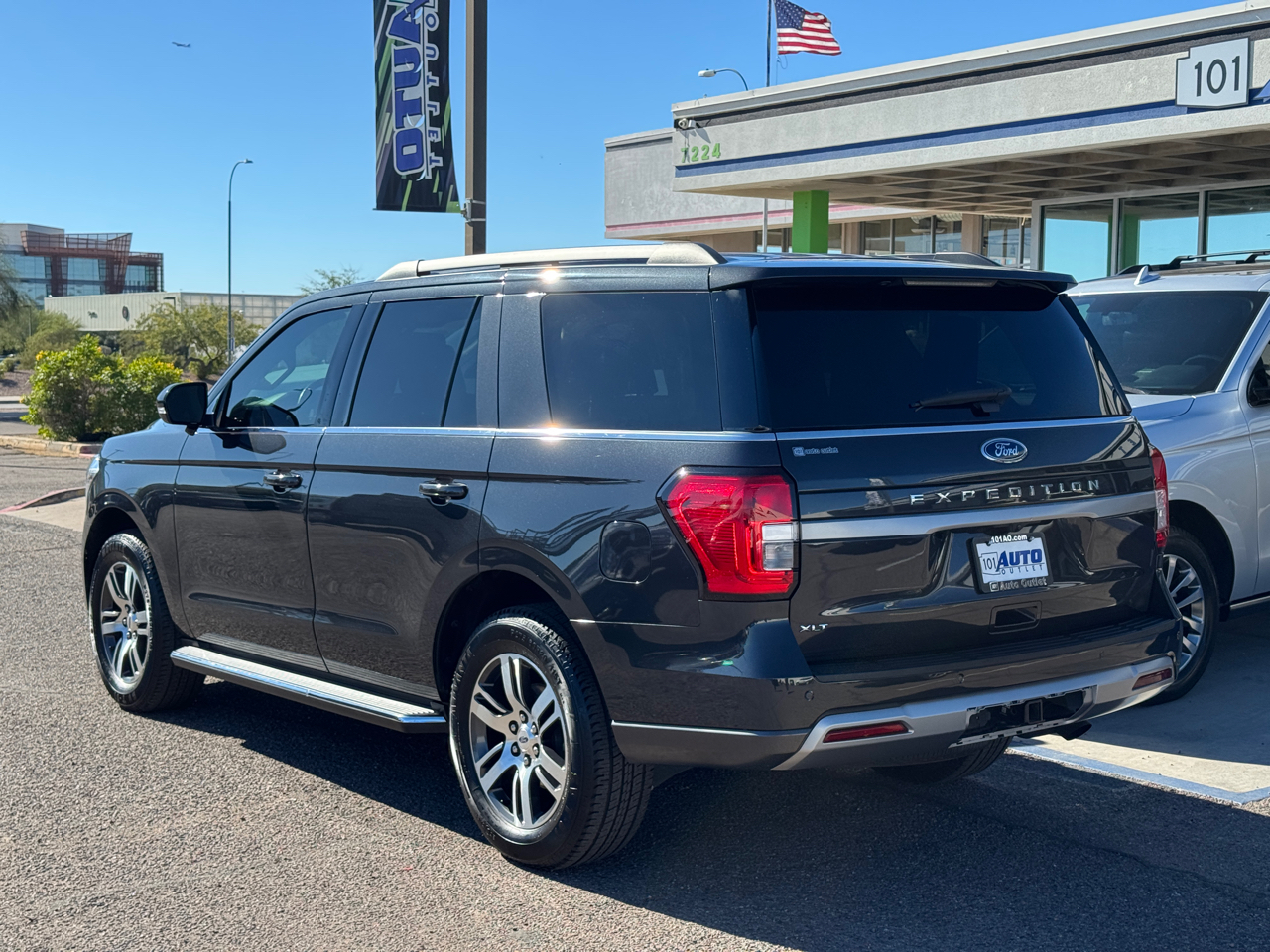 Ford Expedition XLT 2022