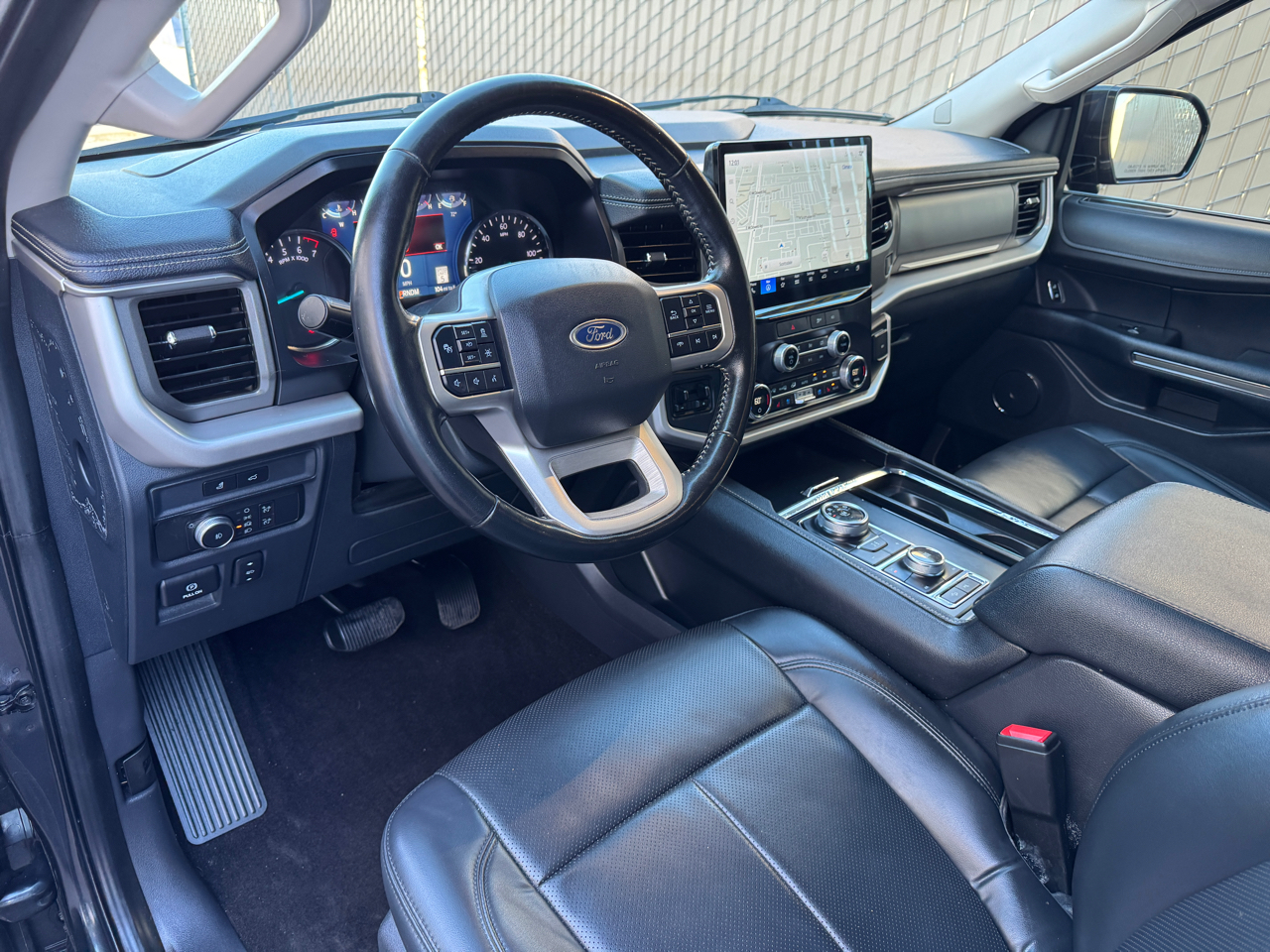 Ford Expedition XLT 2022