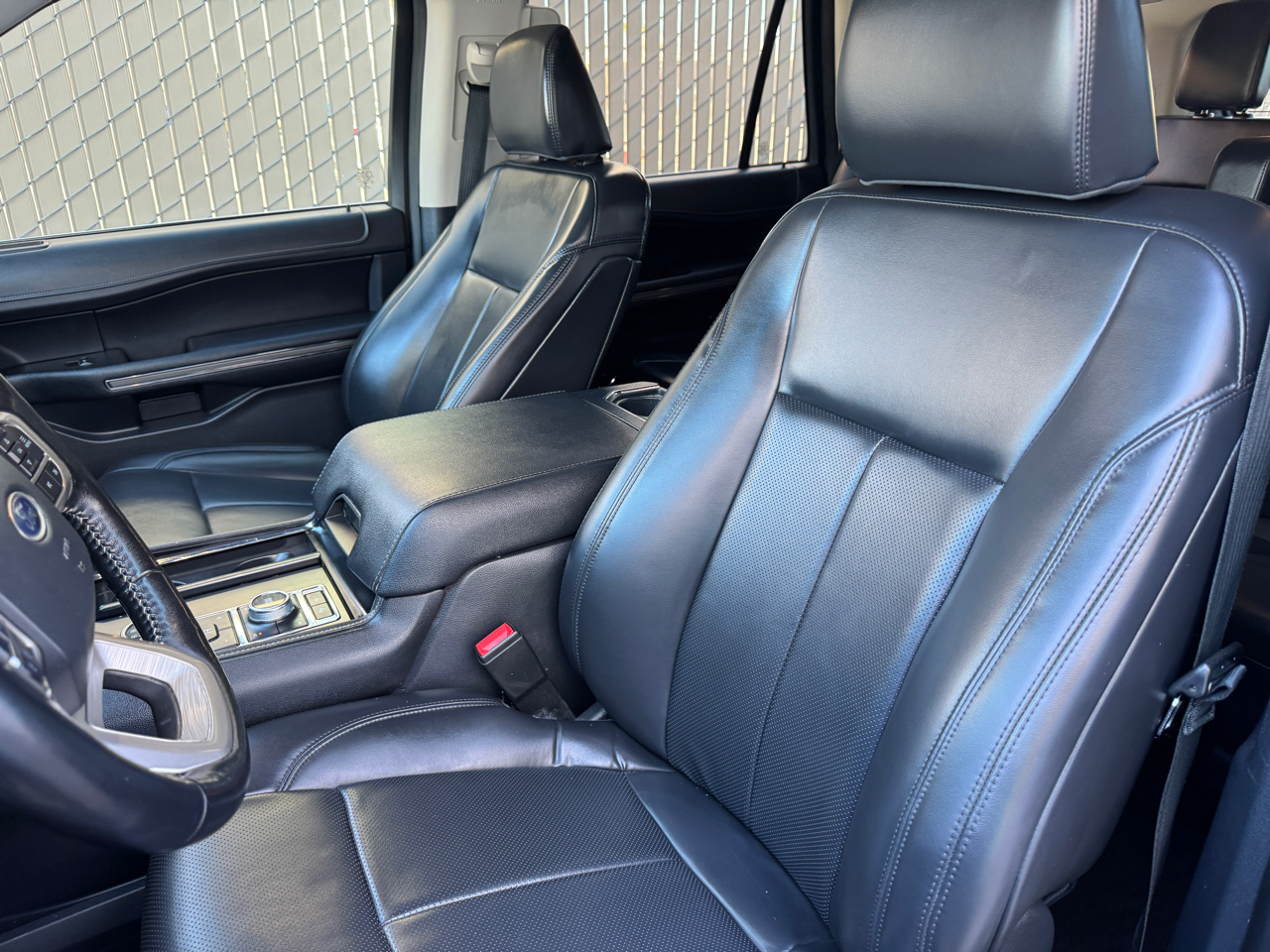 Ford Expedition XLT 2022