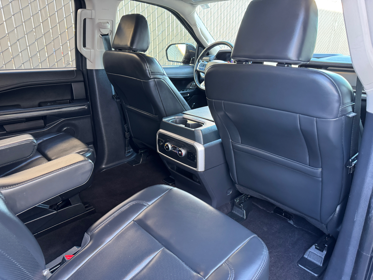 Ford Expedition XLT 2022