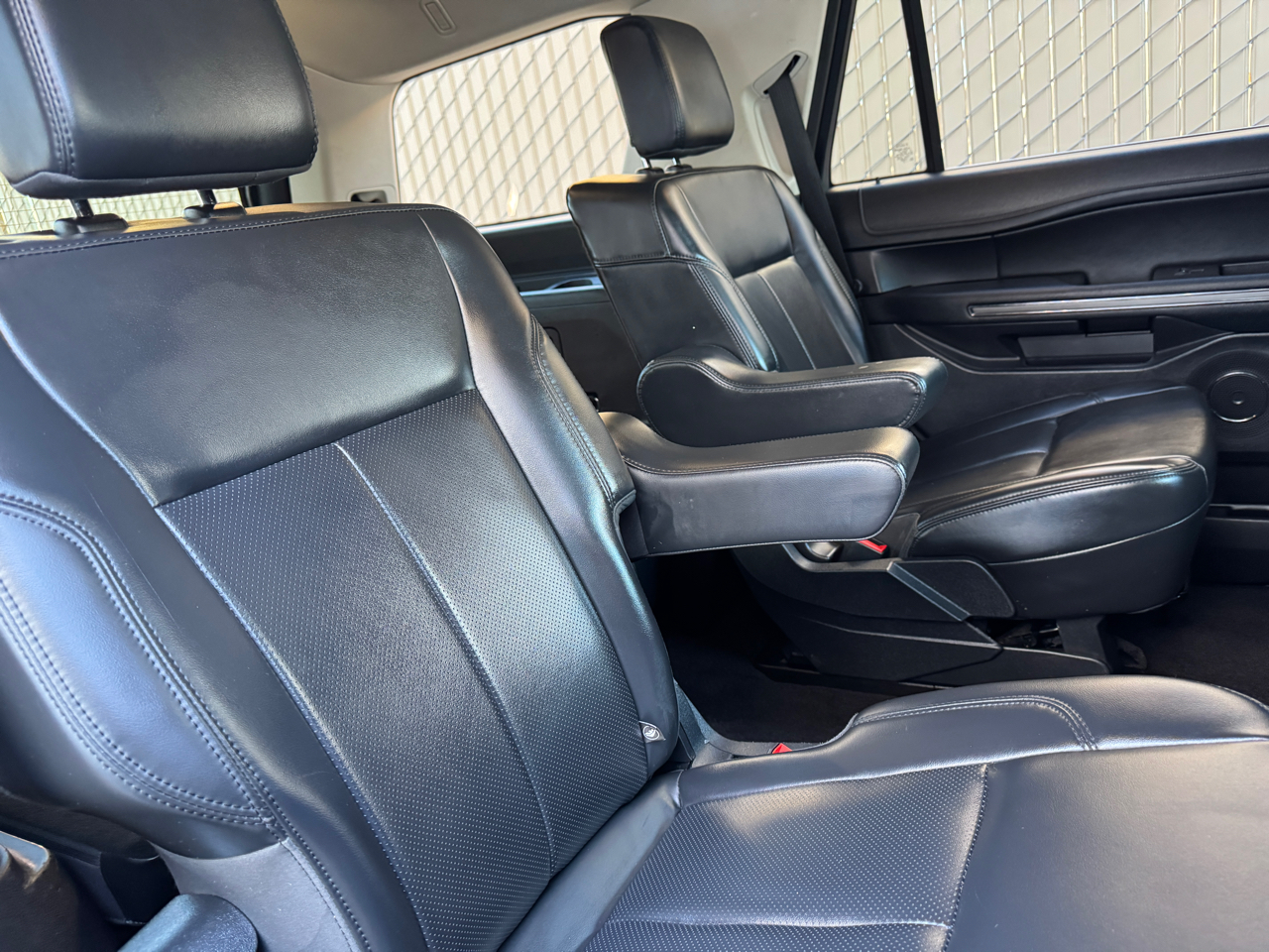 Ford Expedition XLT 2022