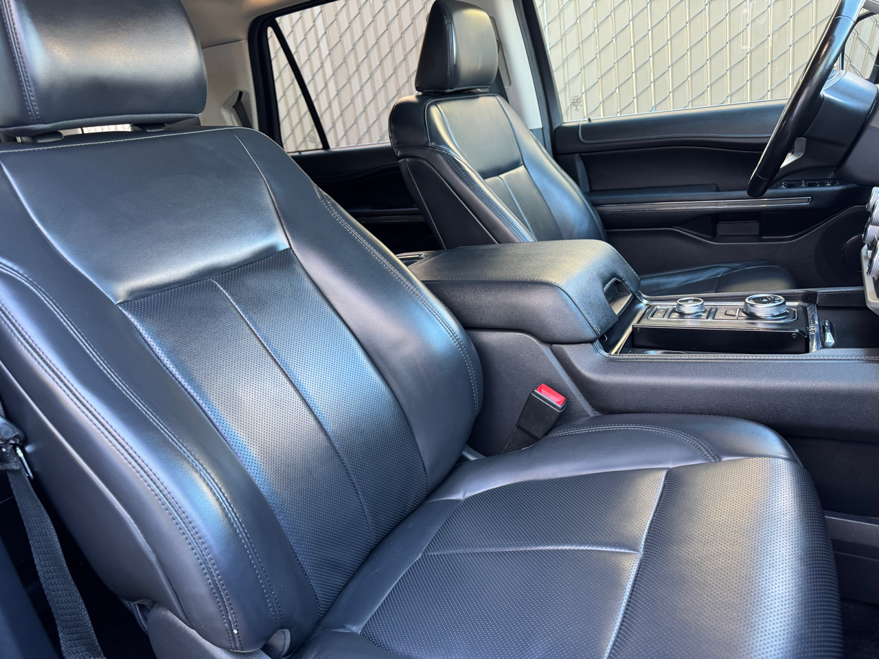 Ford Expedition XLT 2022