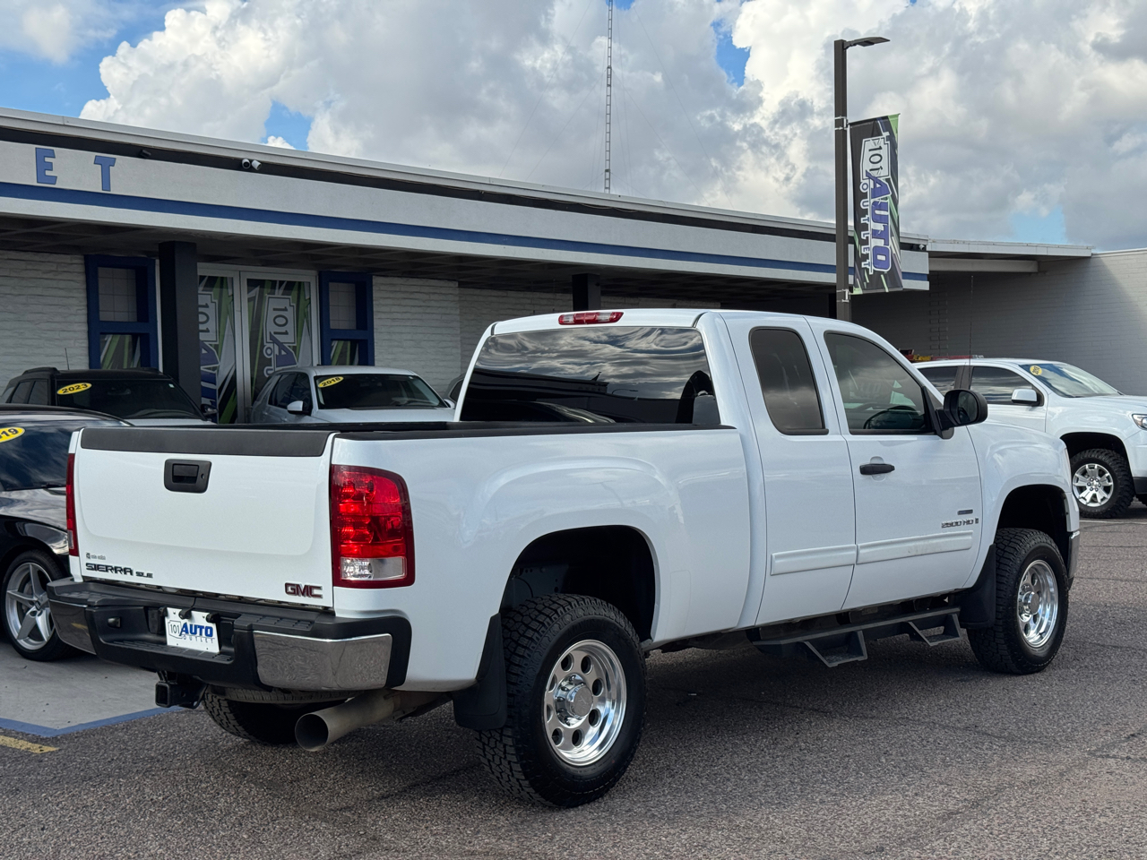 GMC Sierra 2500HD SLE Ext. Cab Long Box 2WD 2008