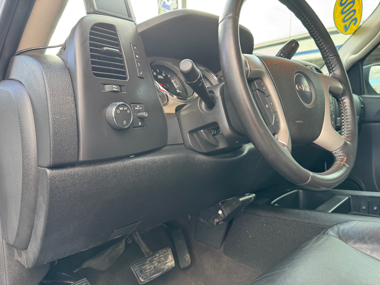 GMC Sierra 2500HD SLE Ext. Cab Long Box 2WD 2008