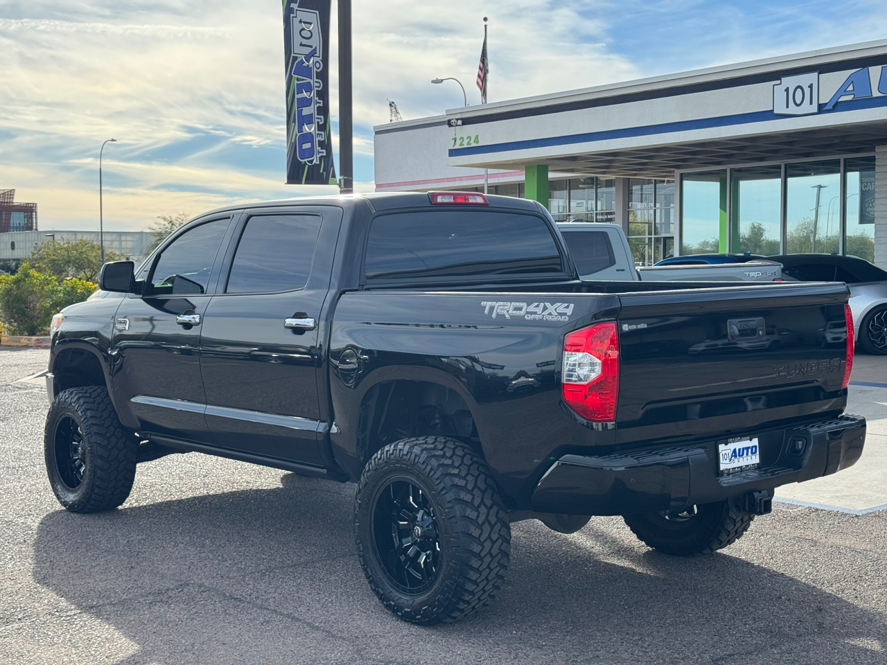 Toyota Tundra  2017