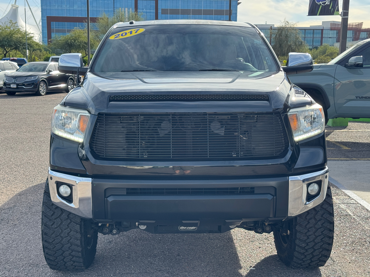 Toyota Tundra  2017