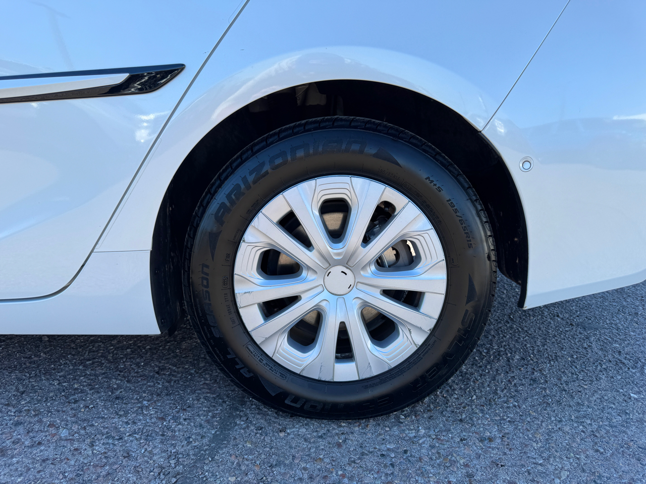 Toyota Prius L Eco 2022