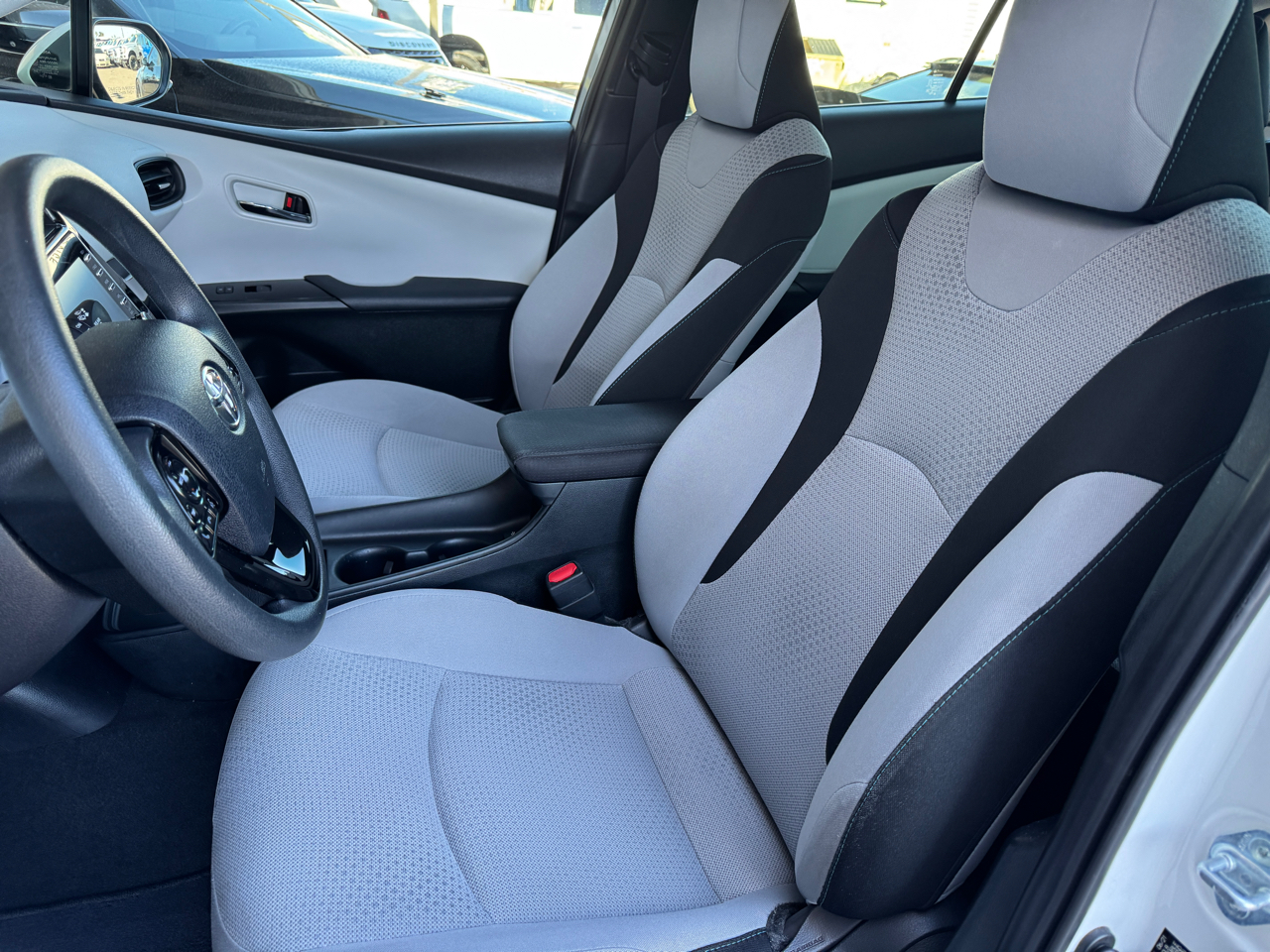 Toyota Prius L Eco 2022