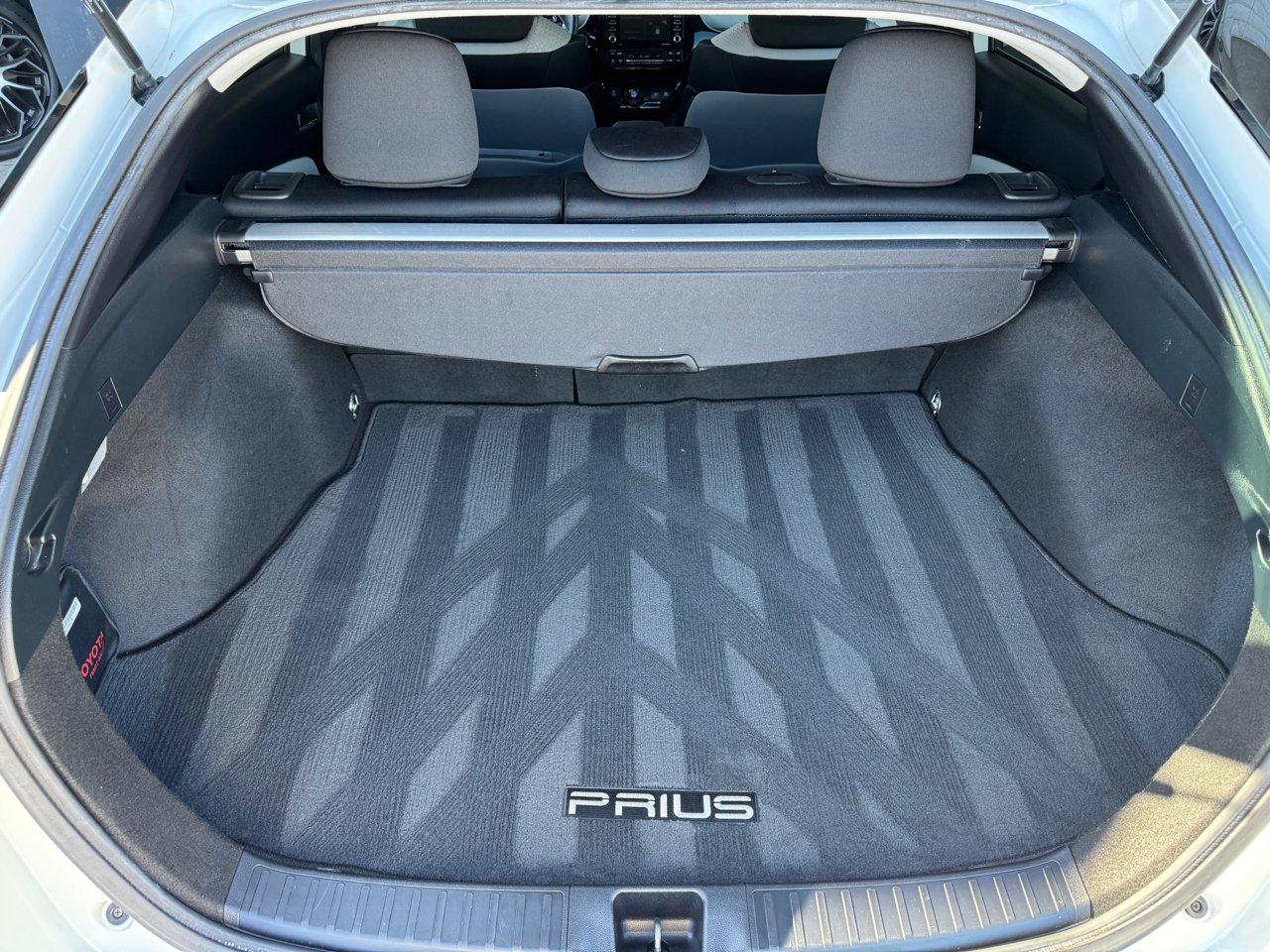 Toyota Prius L Eco 2022