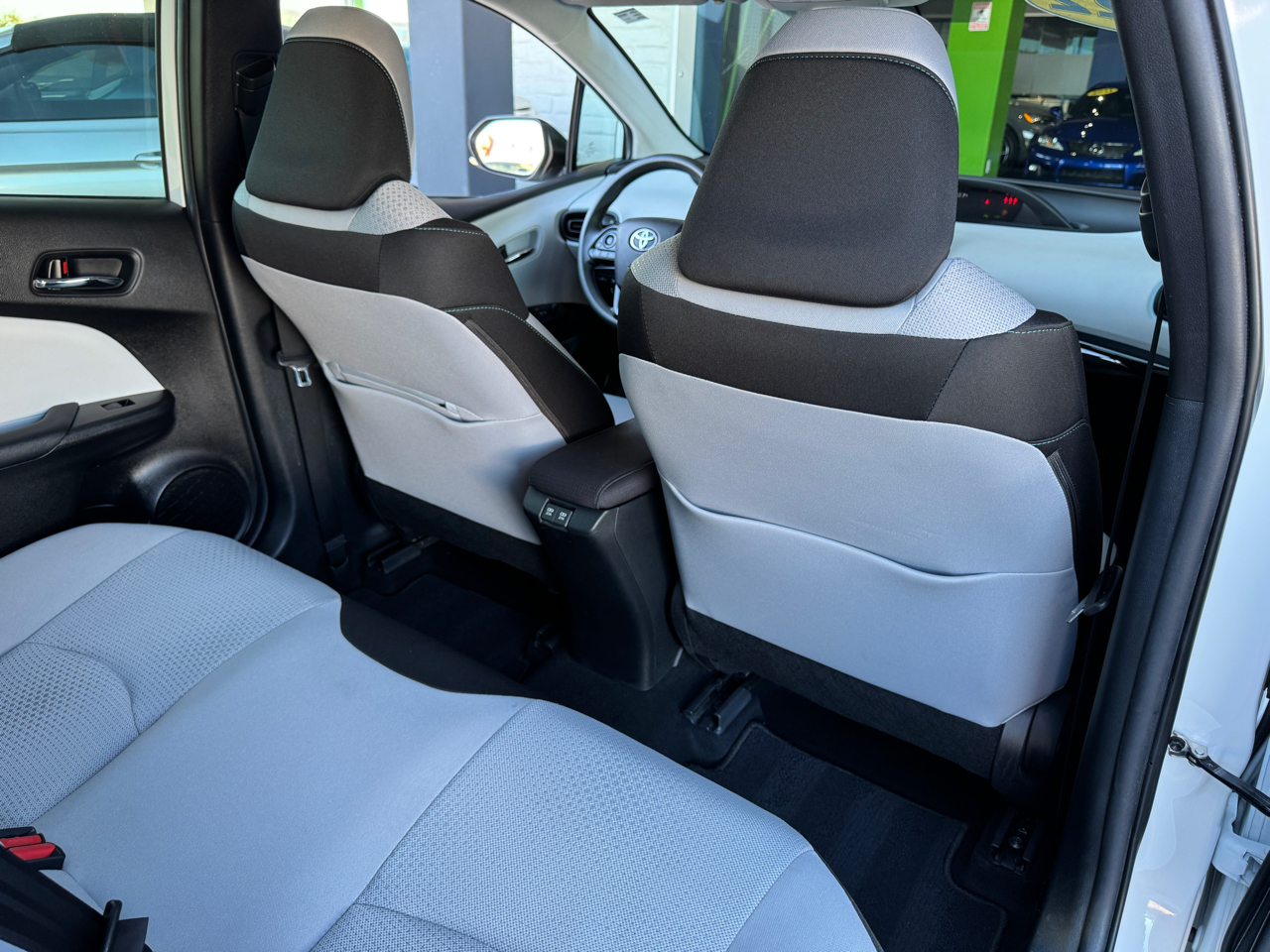 Toyota Prius L Eco 2022