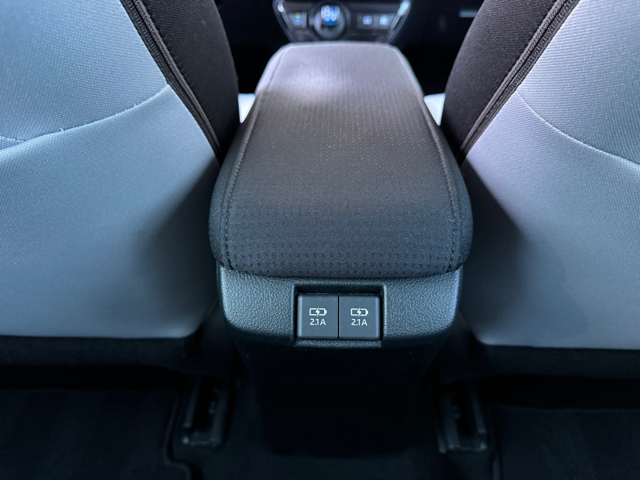 Toyota Prius L Eco 2022