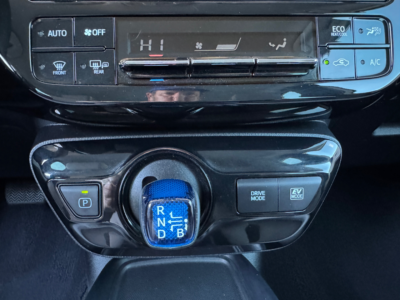 Toyota Prius L Eco 2022