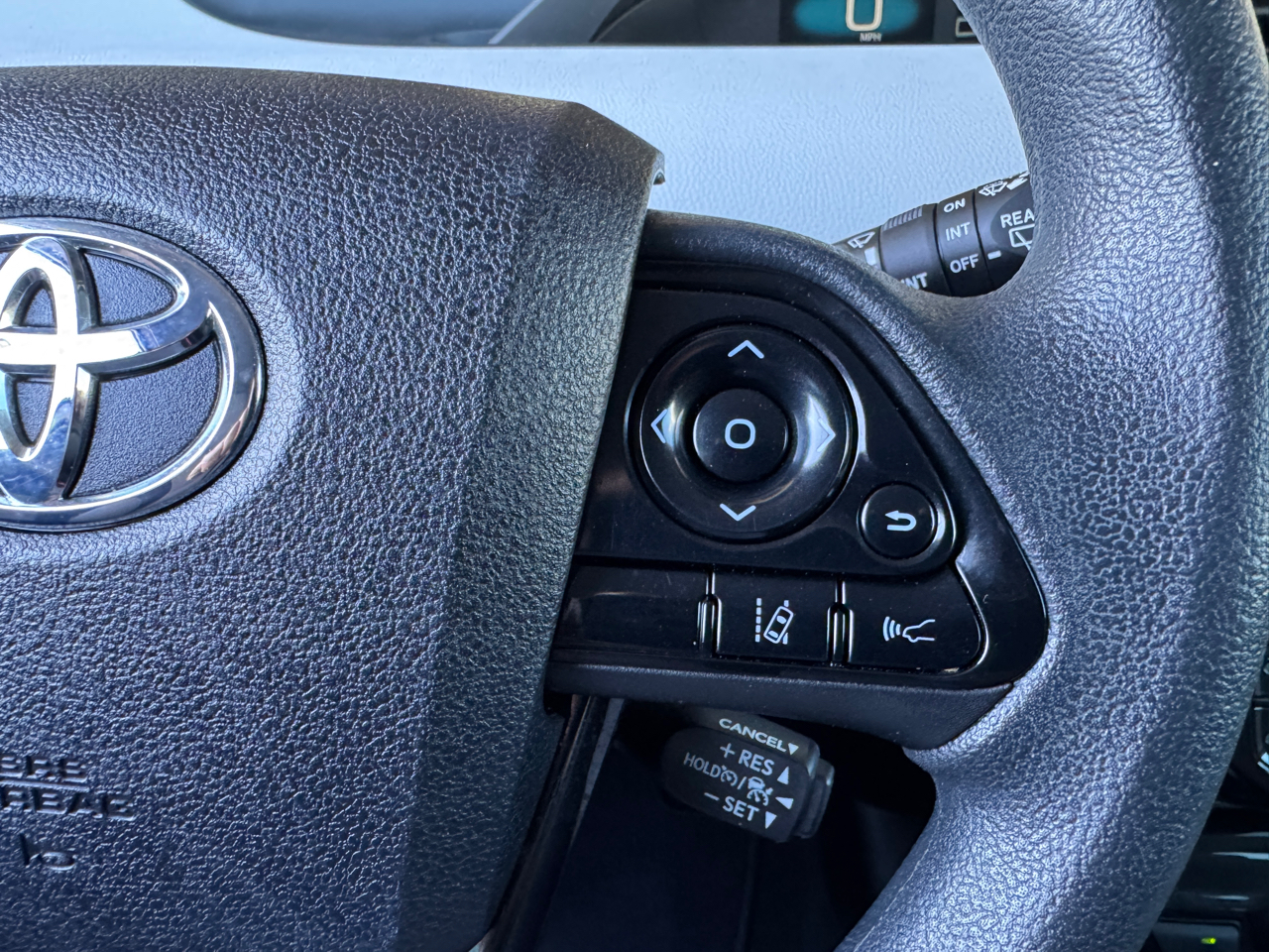 Toyota Prius L Eco 2022