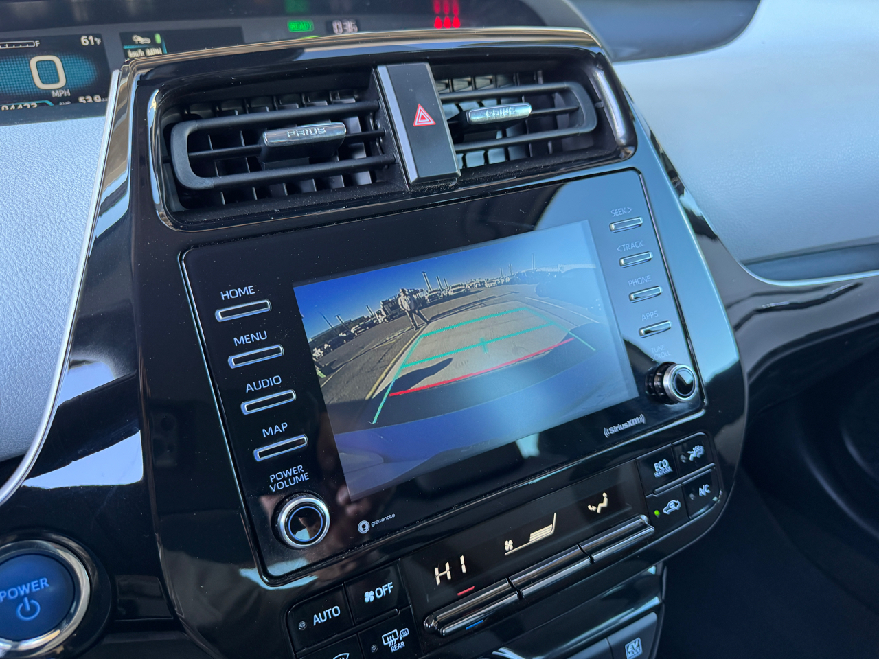 Toyota Prius L Eco 2022