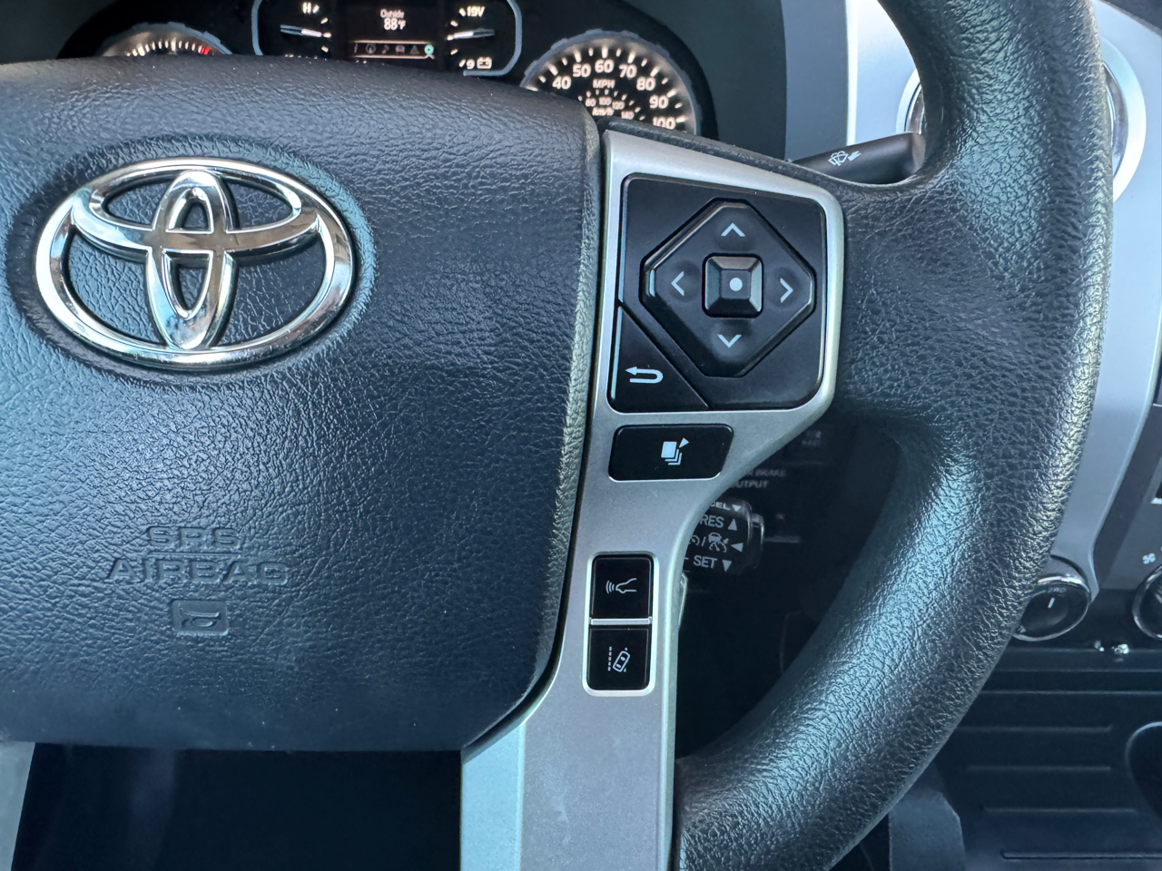 Toyota Tundra SR5 2019