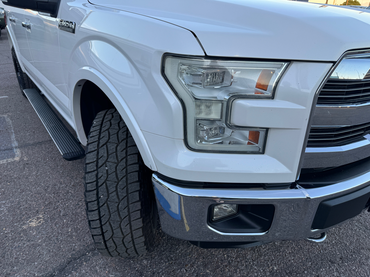 Ford F-150 Lariat SuperCab 5.5-ft Box 4WD 2015