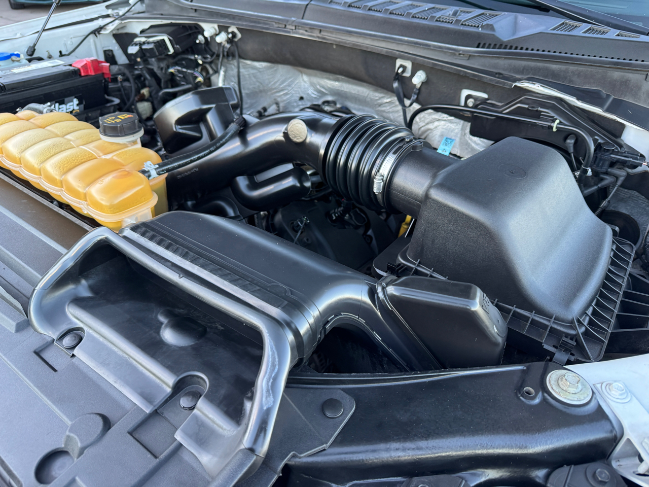 Ford F-150 Lariat SuperCab 5.5-ft Box 4WD 2015