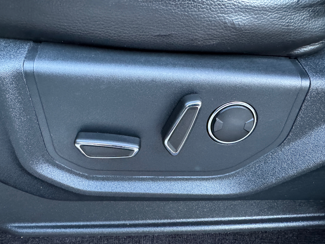 Ford F-150 Lariat SuperCab 5.5-ft Box 4WD 2015