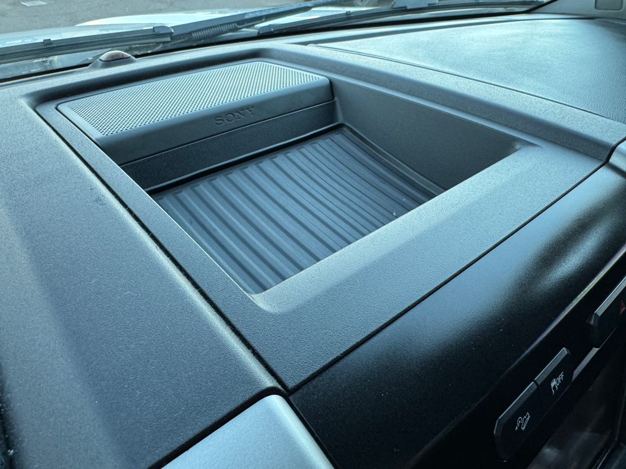 Ford F-150 Lariat SuperCab 5.5-ft Box 4WD 2015