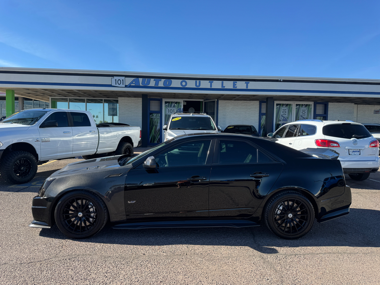 Cadillac CTS-V Sedan 4dr Sdn 2010