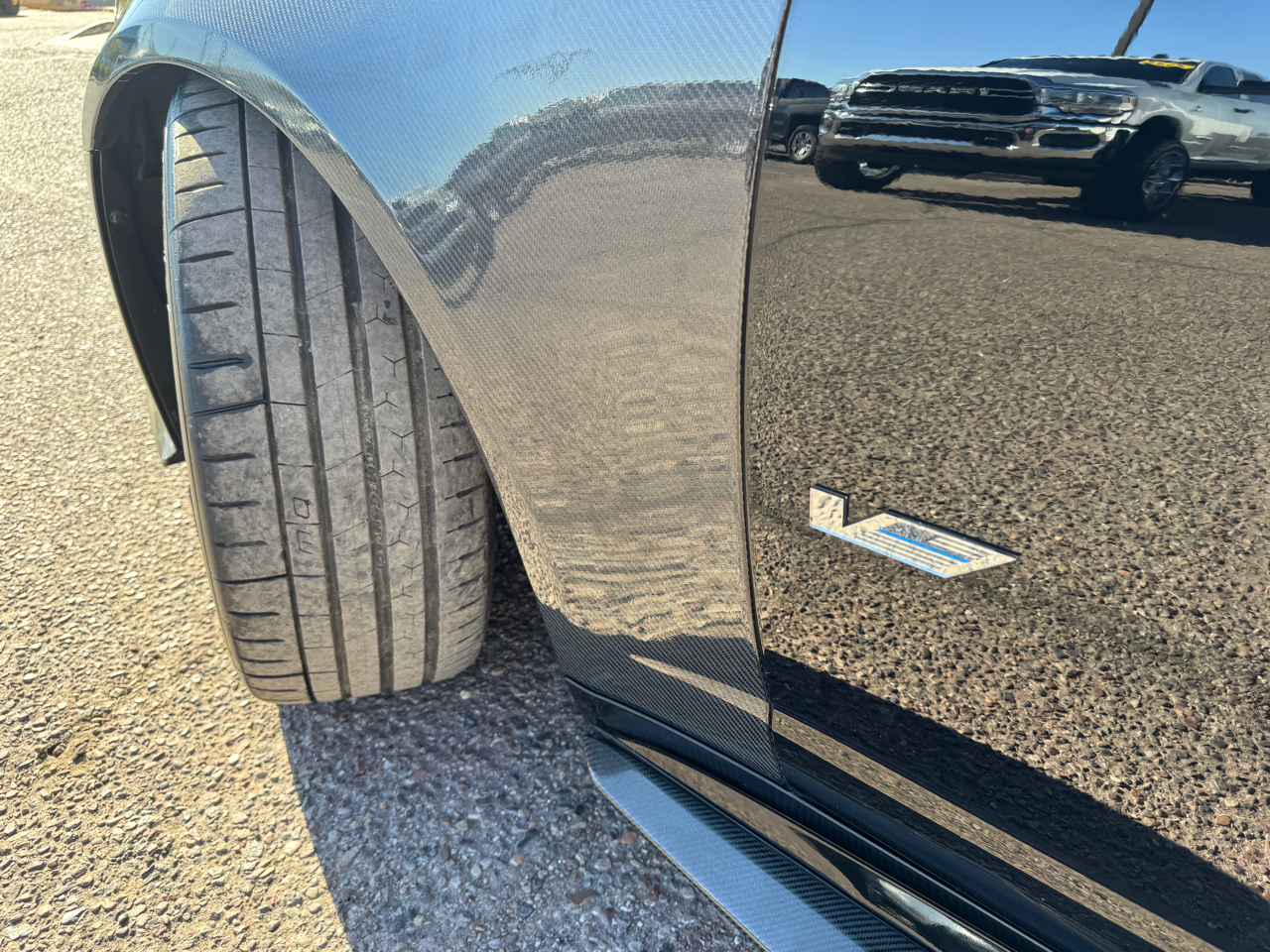 Cadillac CTS-V Sedan 4dr Sdn 2010