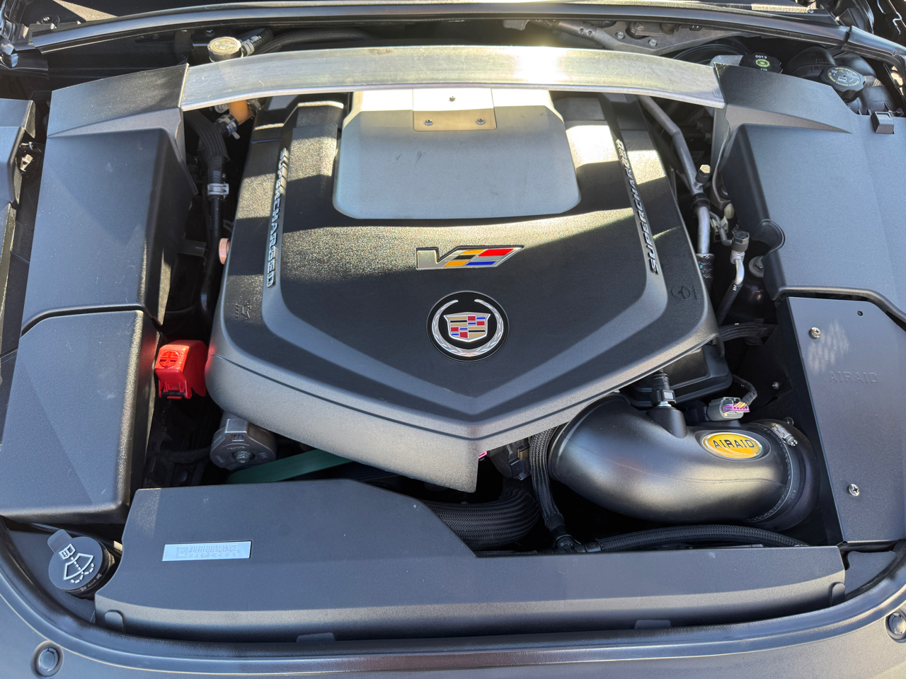 Cadillac CTS-V Sedan 4dr Sdn 2010