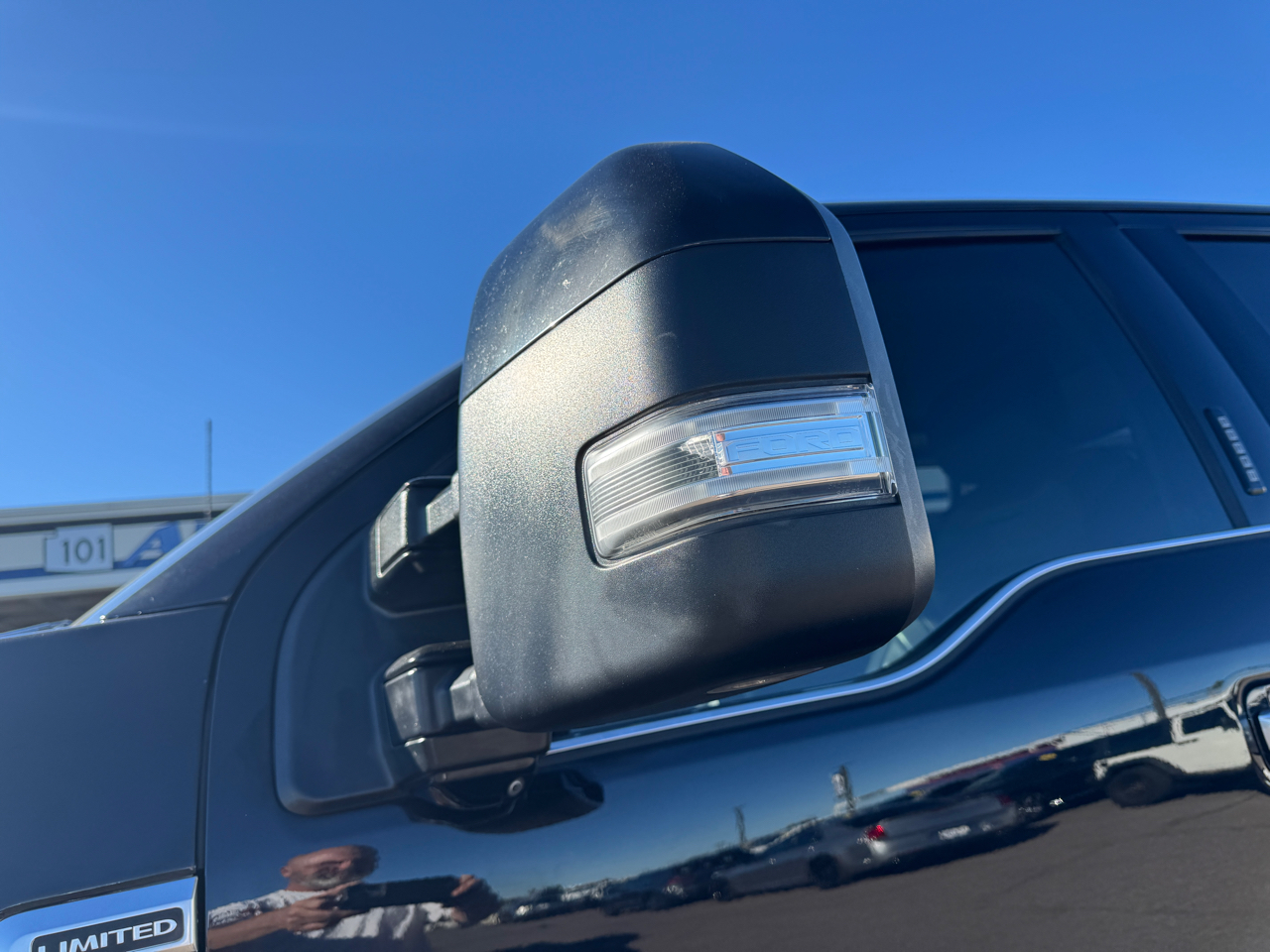 Ford F-450 SD Lariat Crew Cab 4WD DRW 2022